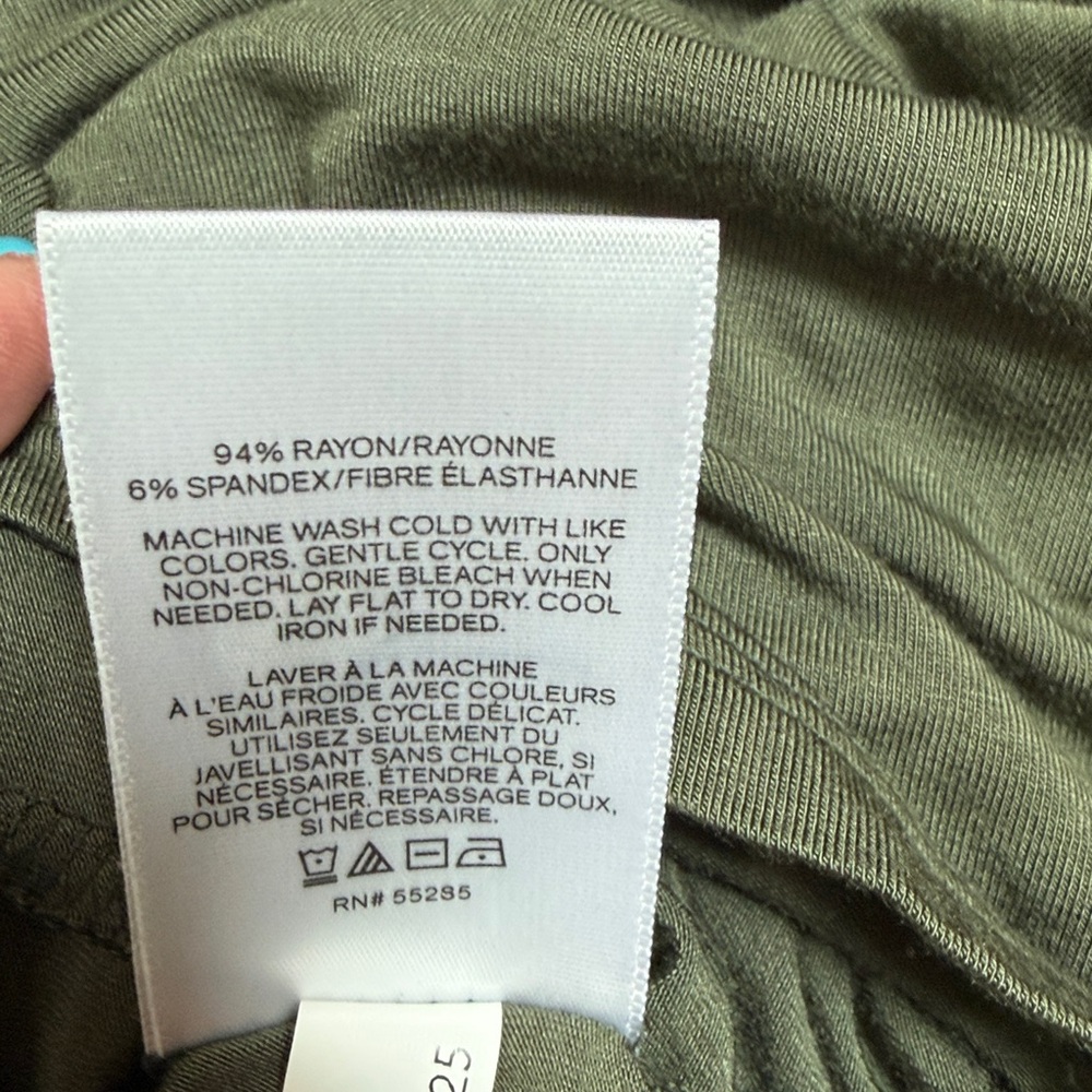 Express V Neck Top - Picture 8 of 9